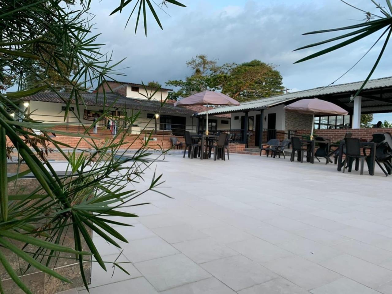 Finca Hotel El Saman De Alto Bonito مونتينيغرو المظهر الخارجي الصورة